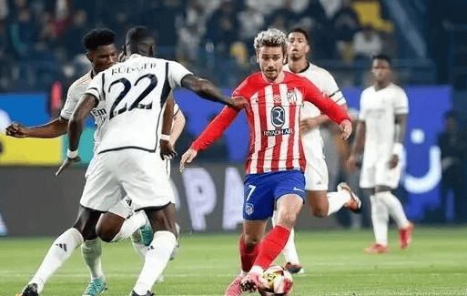 足协杯决赛火爆，观众超3.5万，票房破700万（足协杯决赛热度爆棚，3.5万+观众到场，票房突破700万）